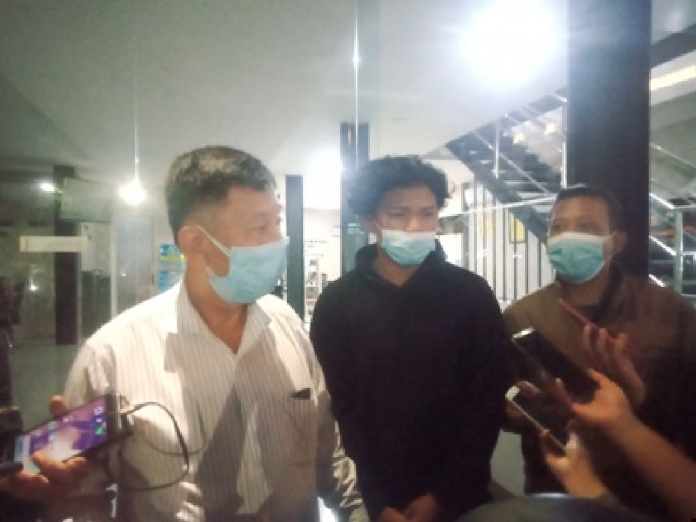 korban ABF baju hitam