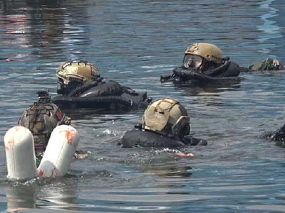 Gelar dua latihan pertahanan Kopaska dan penembakan Torpedo A244S oleh Koarmada II.