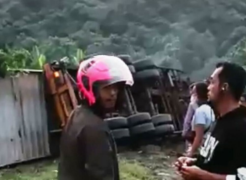Laka Beruntun di Lampung, 1 Tewas 6 Luka Berat