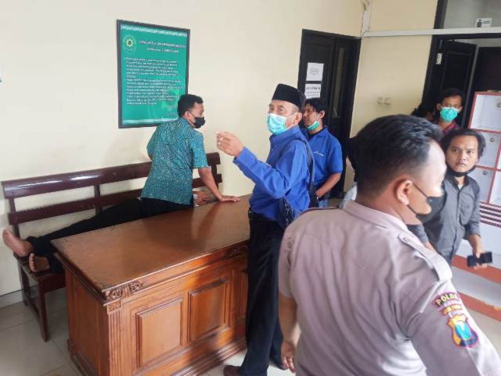 Abdullah saksi MKP pingsan
