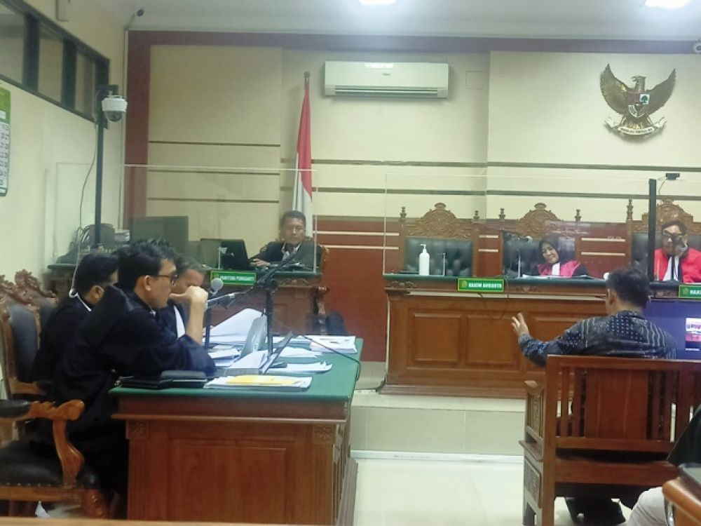 Imam Hidayat di PN Tipikor Surabaya