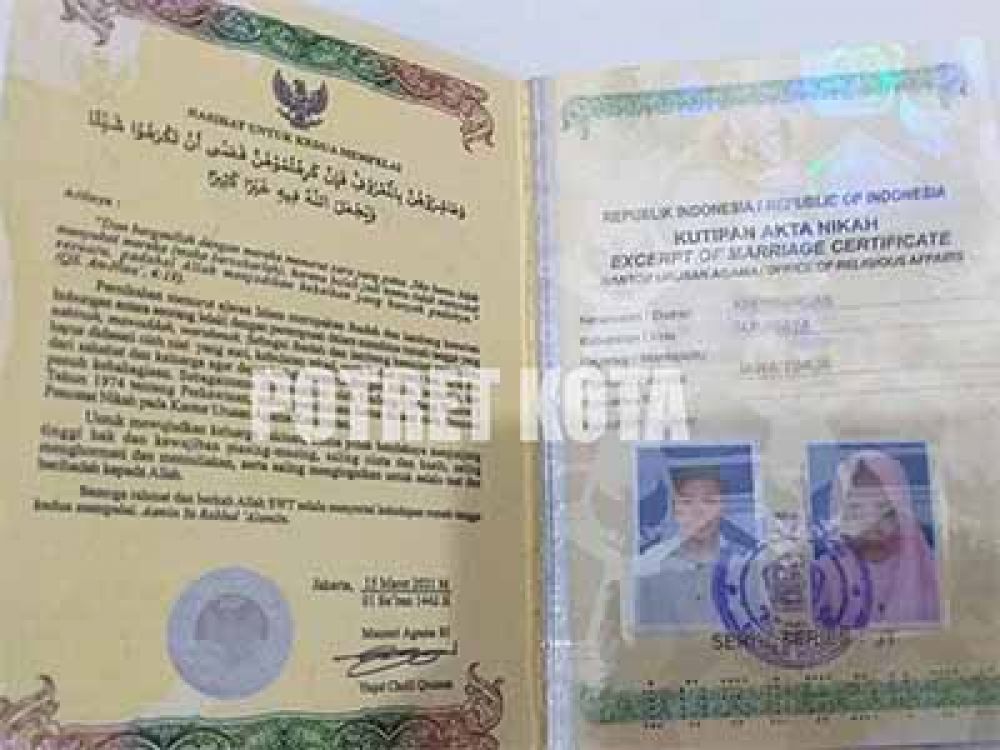 Buku nikah Soleman terbitan KUA Krembangan.