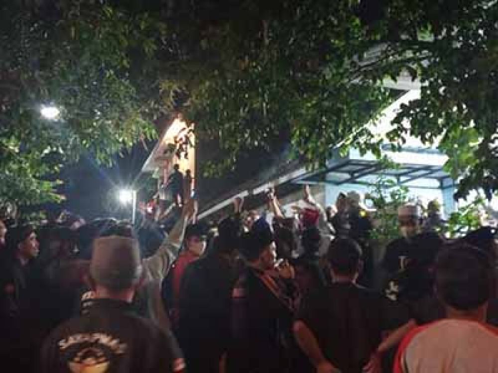 PGN Pasuruan Geruduk eks HTI di Musholla Baitus Silmi
