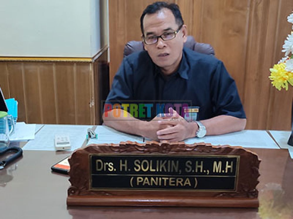 Kepala Panitera PA Bojonegoro, Solikin Jamik.