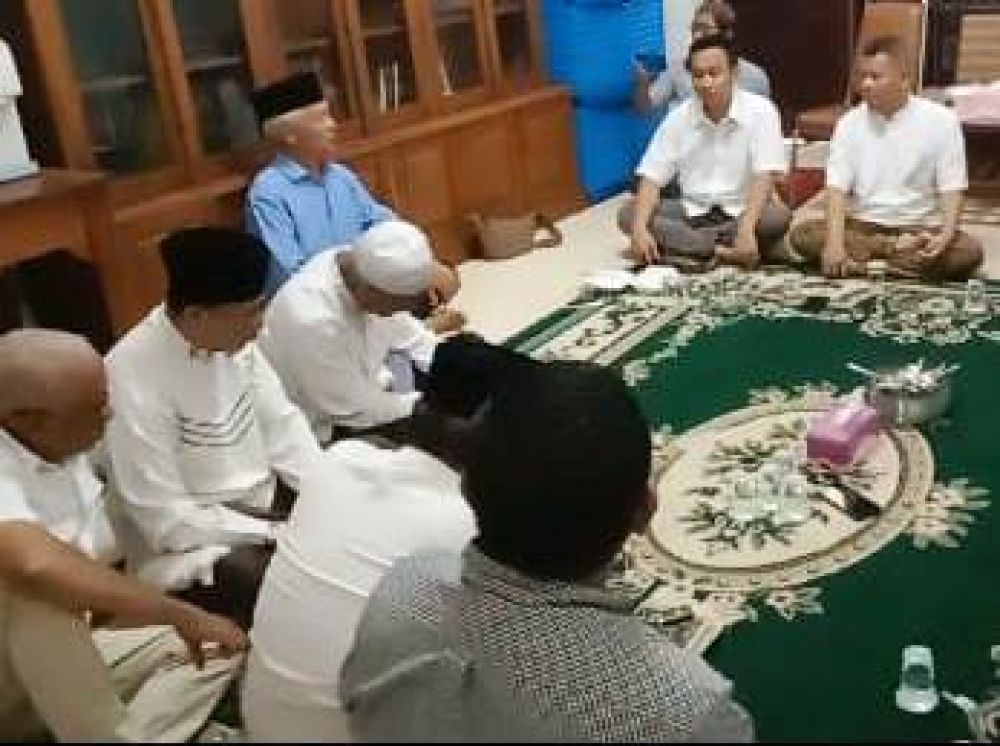 Rapat pengurus Yayasan Masjid Al-Ichlas