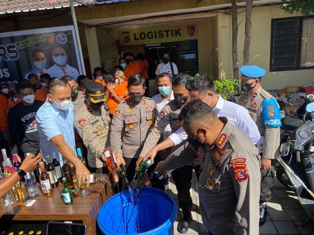 Polresta Mataram musnahkan Miras