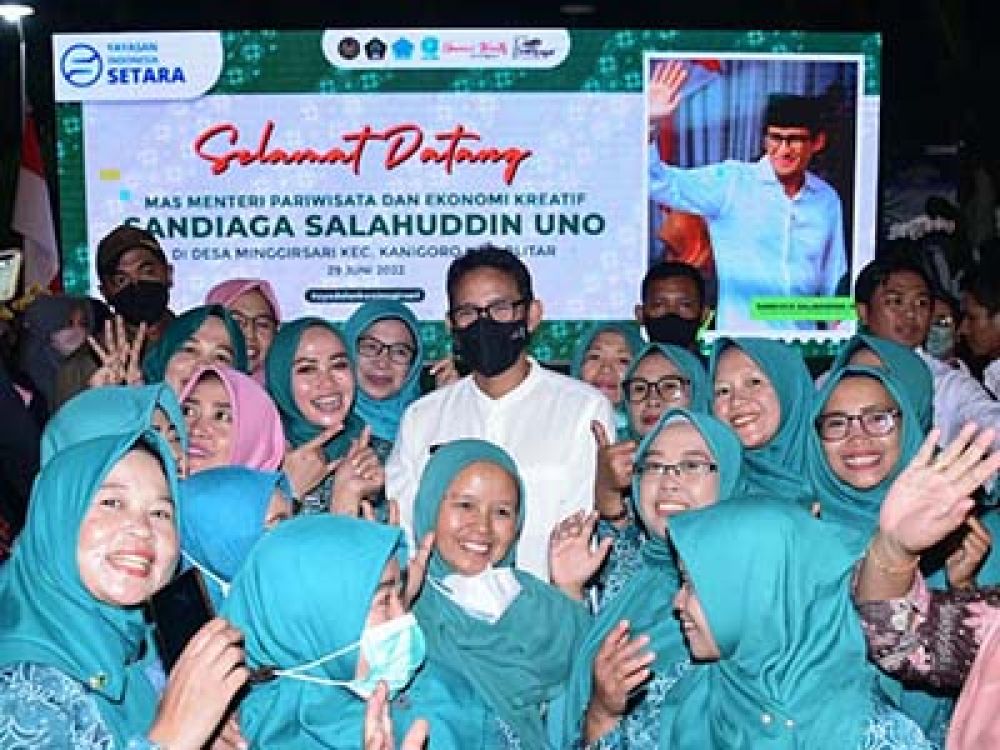 Menparekraf Sandiaga Uno hadiri pelatihan UMKM yang digelar oleh Gekrafs Jatim bekerja sama dengan Yayasan Indonesia Setara (YIS) di Blitar.