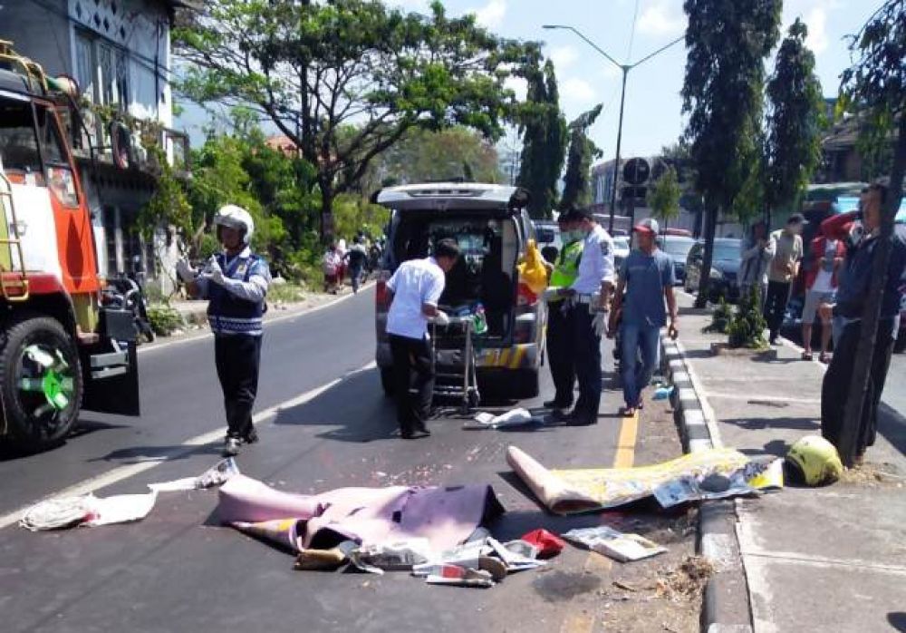 Suami Kedes Pucangsari Tewas Ditabrak Truk