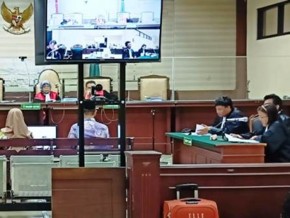 Meilina Buruhwati SH MH saat membaca pledoi 