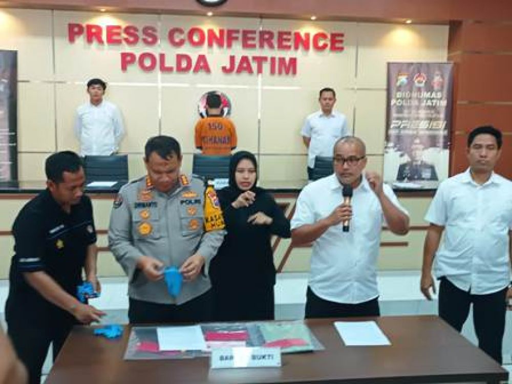 AKBP Arbaridi Jumhur saat jumpa pers.