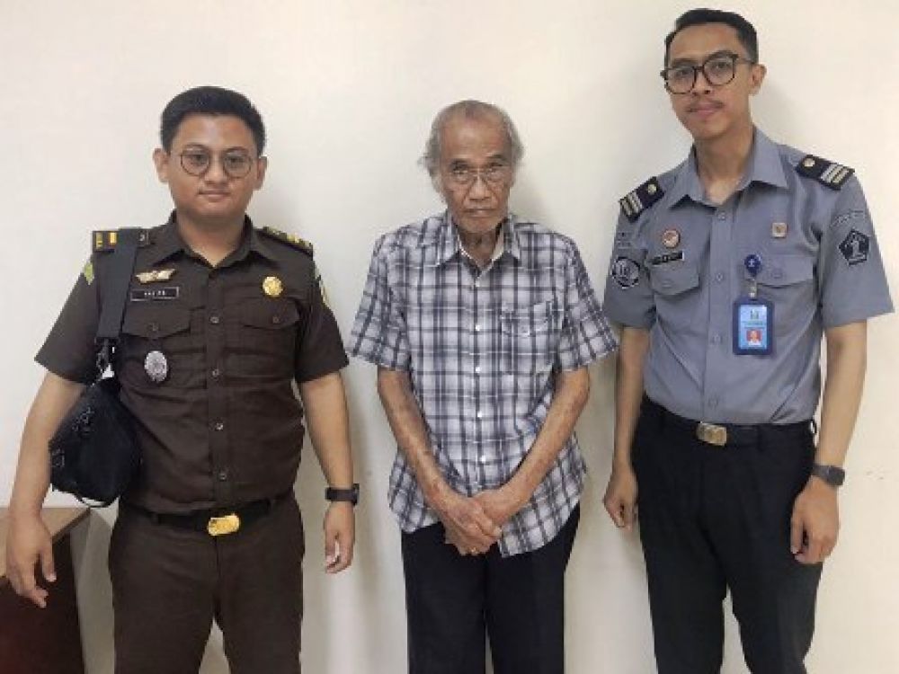 (tengah) Dr Udin Panjaitan, SH, Ms/foto istimewa 