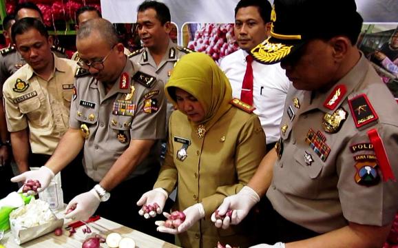 Mabes Polri Gagalkan 70 Ton Bawang India Siap Edar