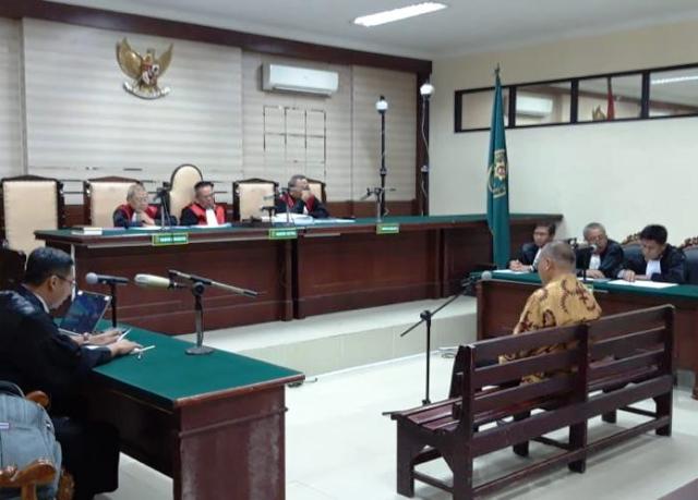 Bupati Malang Rendra Kresna Jalani Sidang Perdana