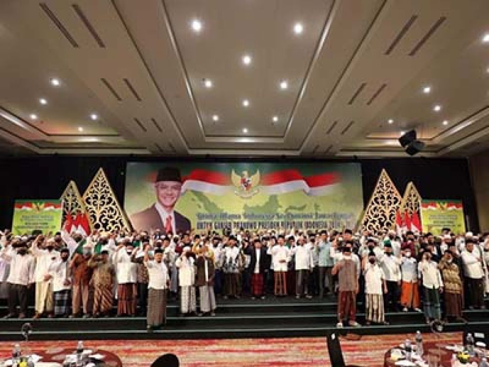 Deklarasi dukungan untuk Ganjar Pranowo menjadi Presiden 2024-2029 dari ratusan ulama, habib, hingga cendikiawan muslim se-Jawa Tengah.
