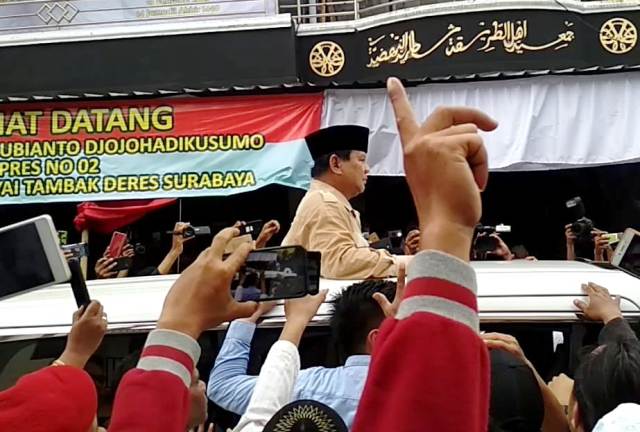 Sowan Kyai, Prabowo Dihadang Pendukung Jokowi