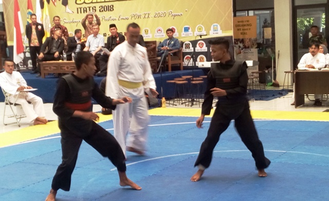21 Perguruan Silat Rebutkan Piala Wali Kota