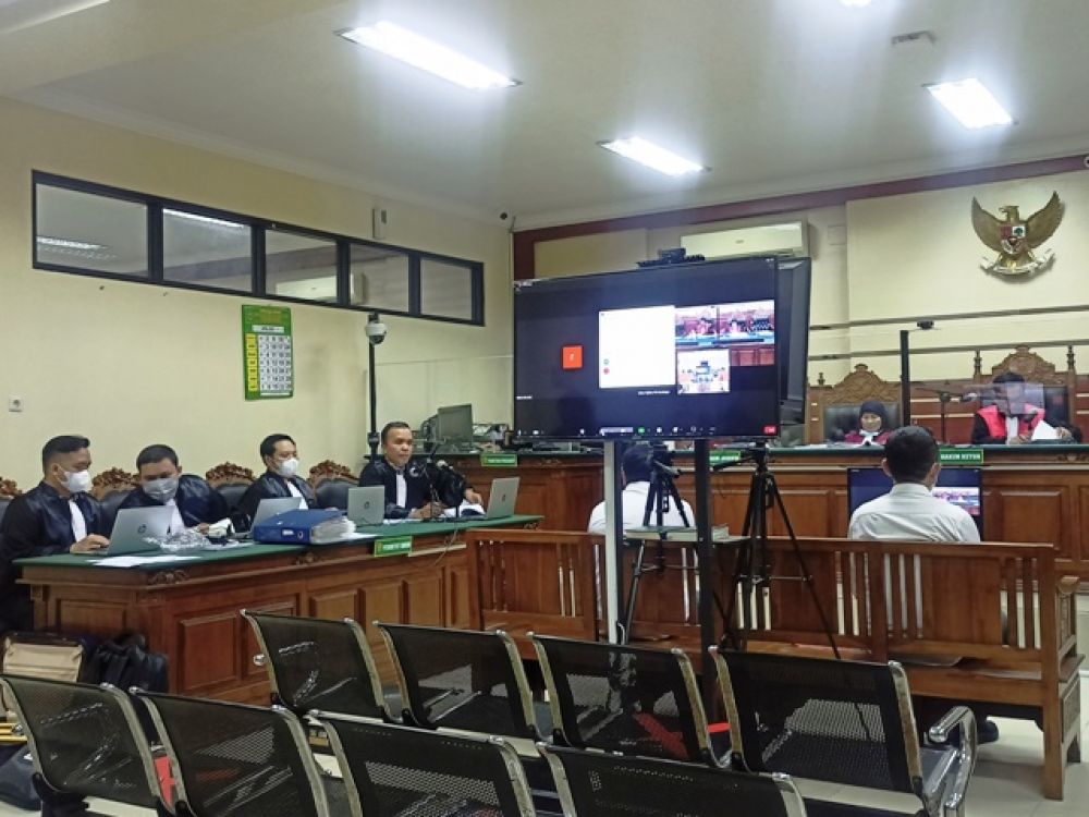 pemeriksaan terdakwa Ilham Wahyudi dan Abdul Hamid